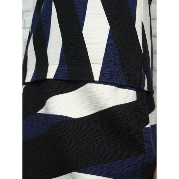 $348 Trina Turk Tweed Knit Signature Print Drop Waist Shift Dress 2 NEW - Picture 4 of 6